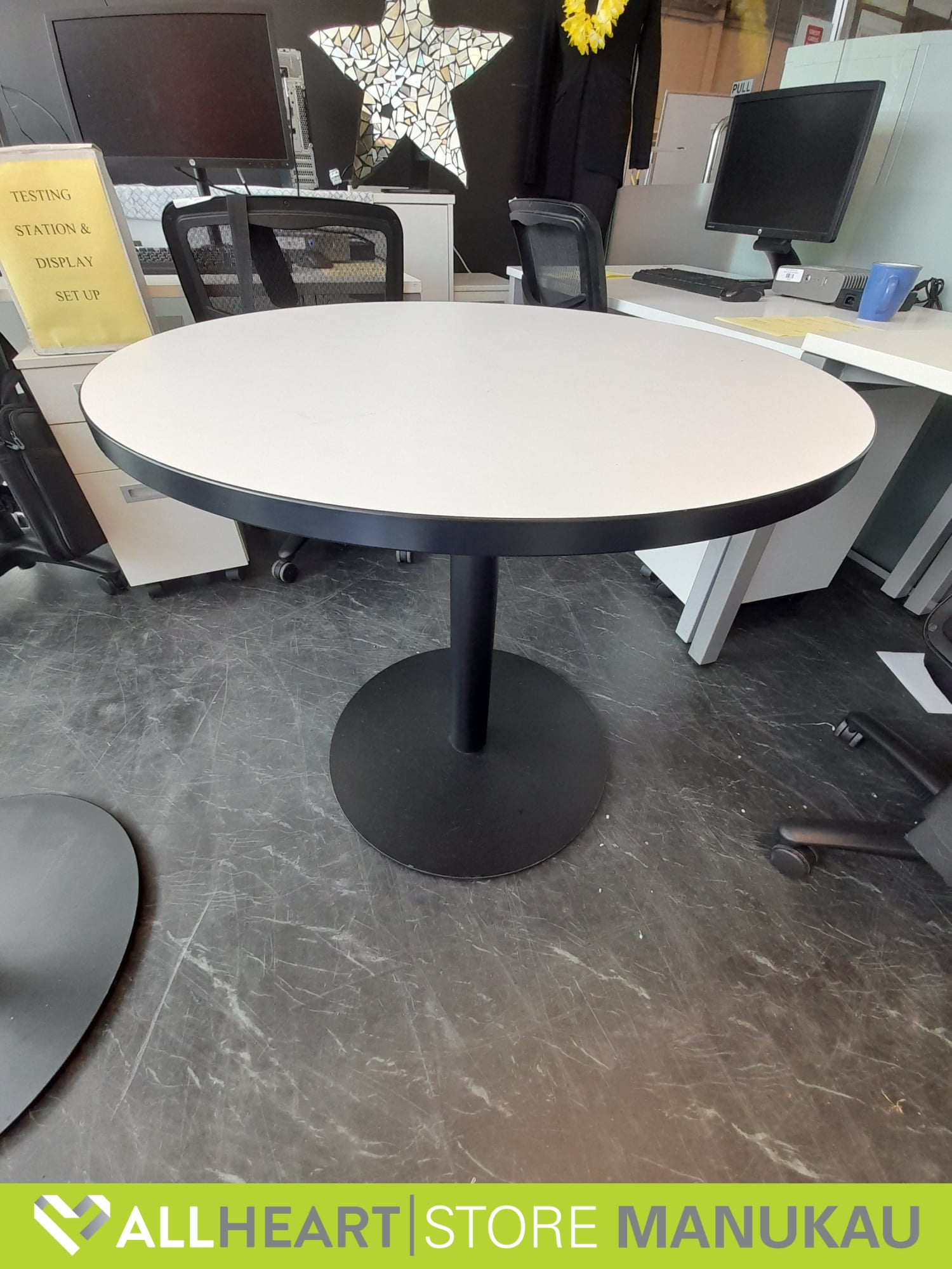 800mm DIA Round Table - White Table Top
