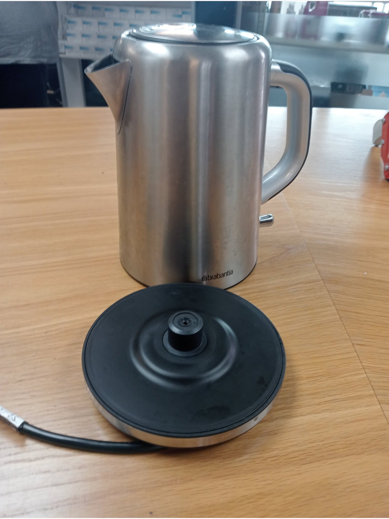 B/E Brabantia stainless steel electric kettle - Kitchen Appliance