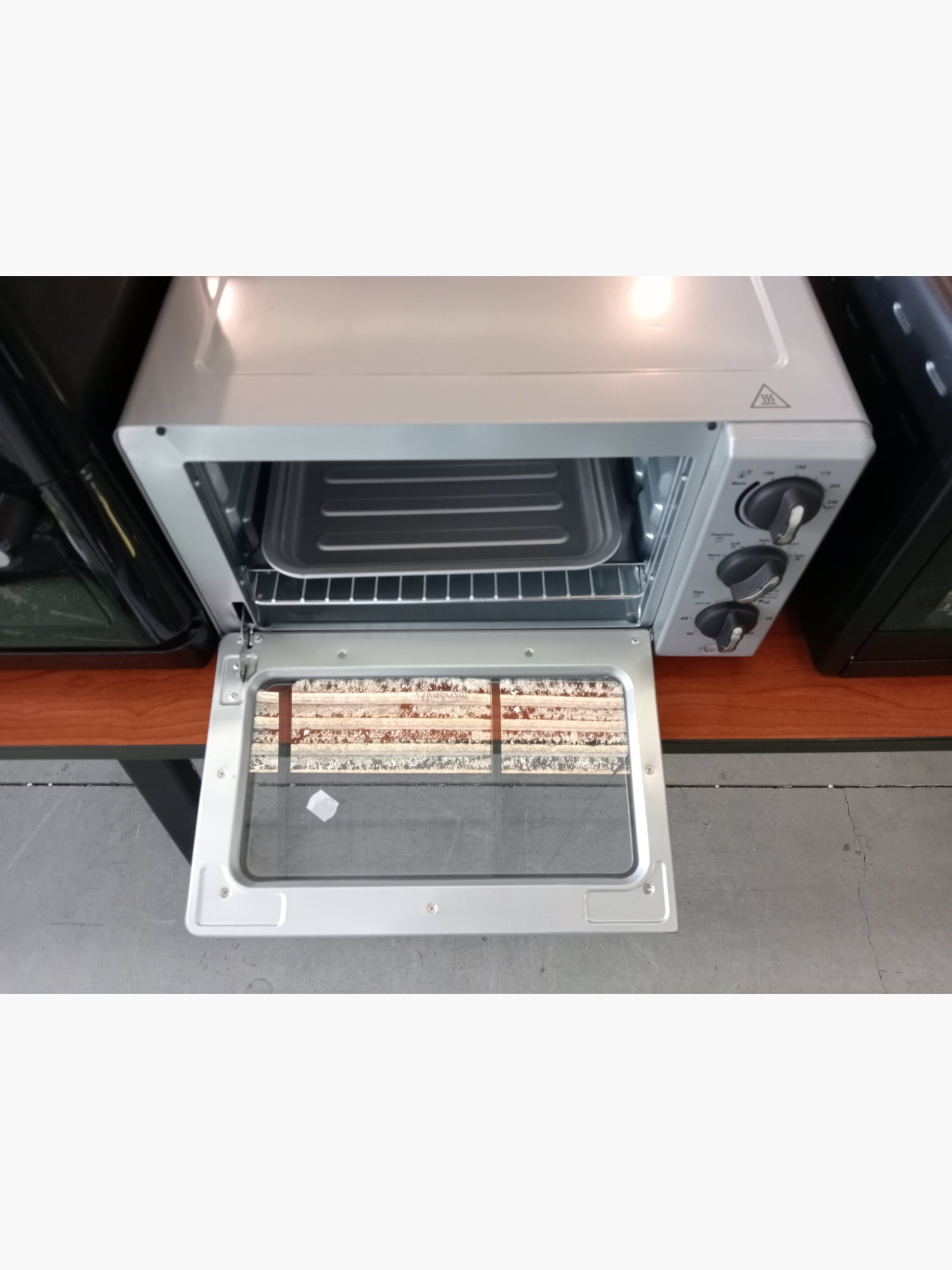 B/E Sunbeam B&G Oven - Kitchen Appliance