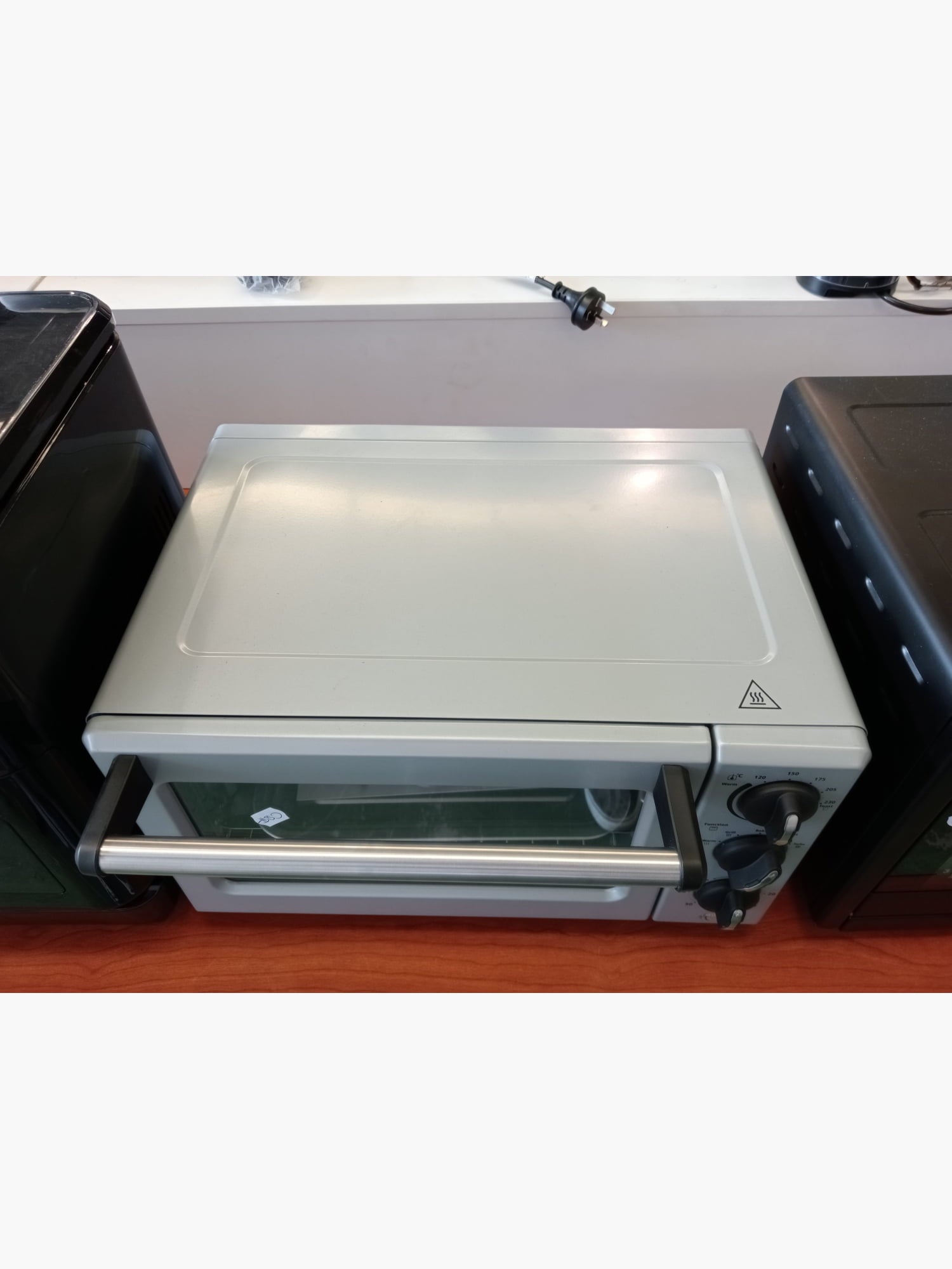 B/E Sunbeam B&G Oven - Kitchen Appliance