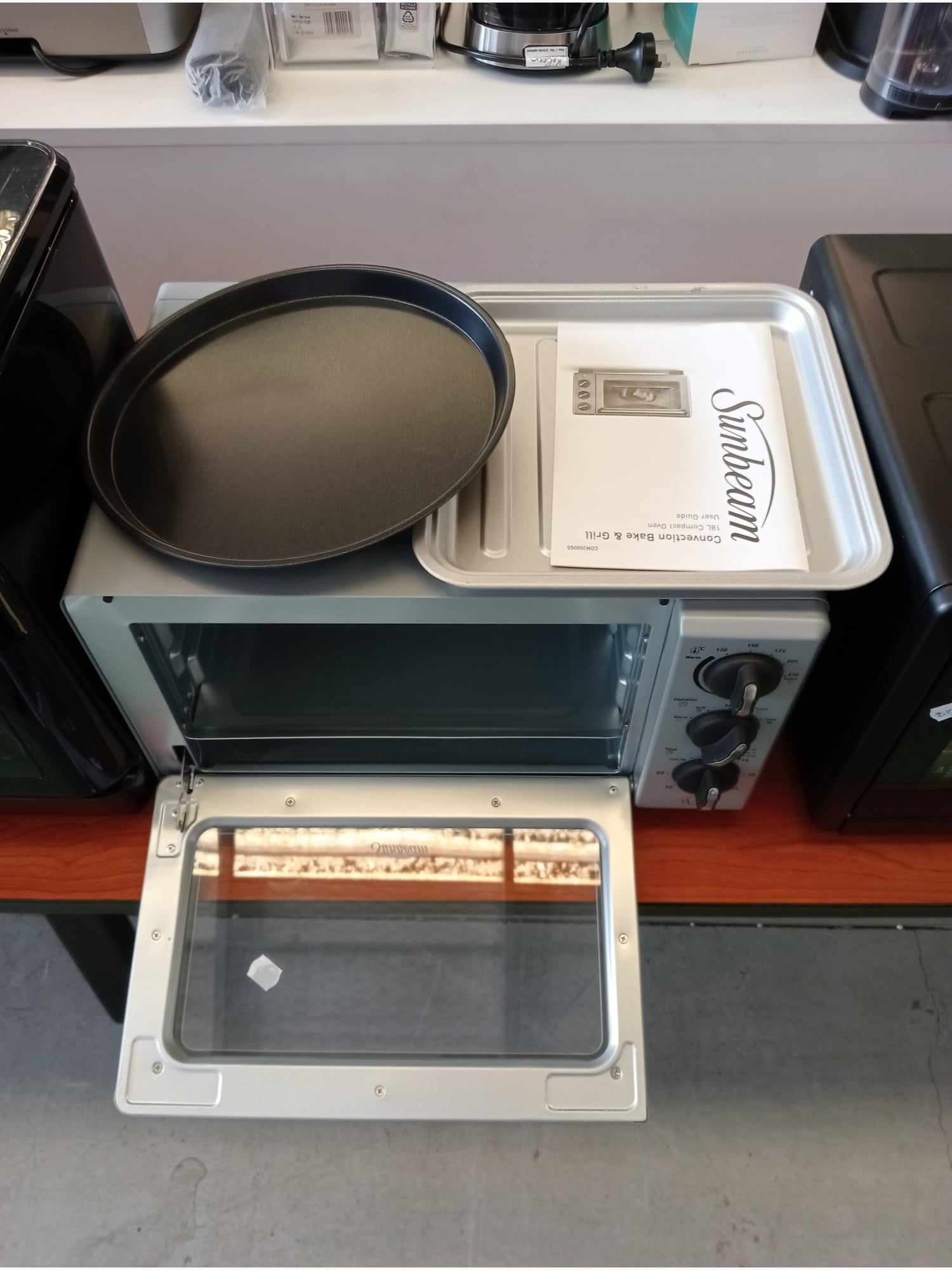 B/E Sunbeam B&G Oven - Kitchen Appliance