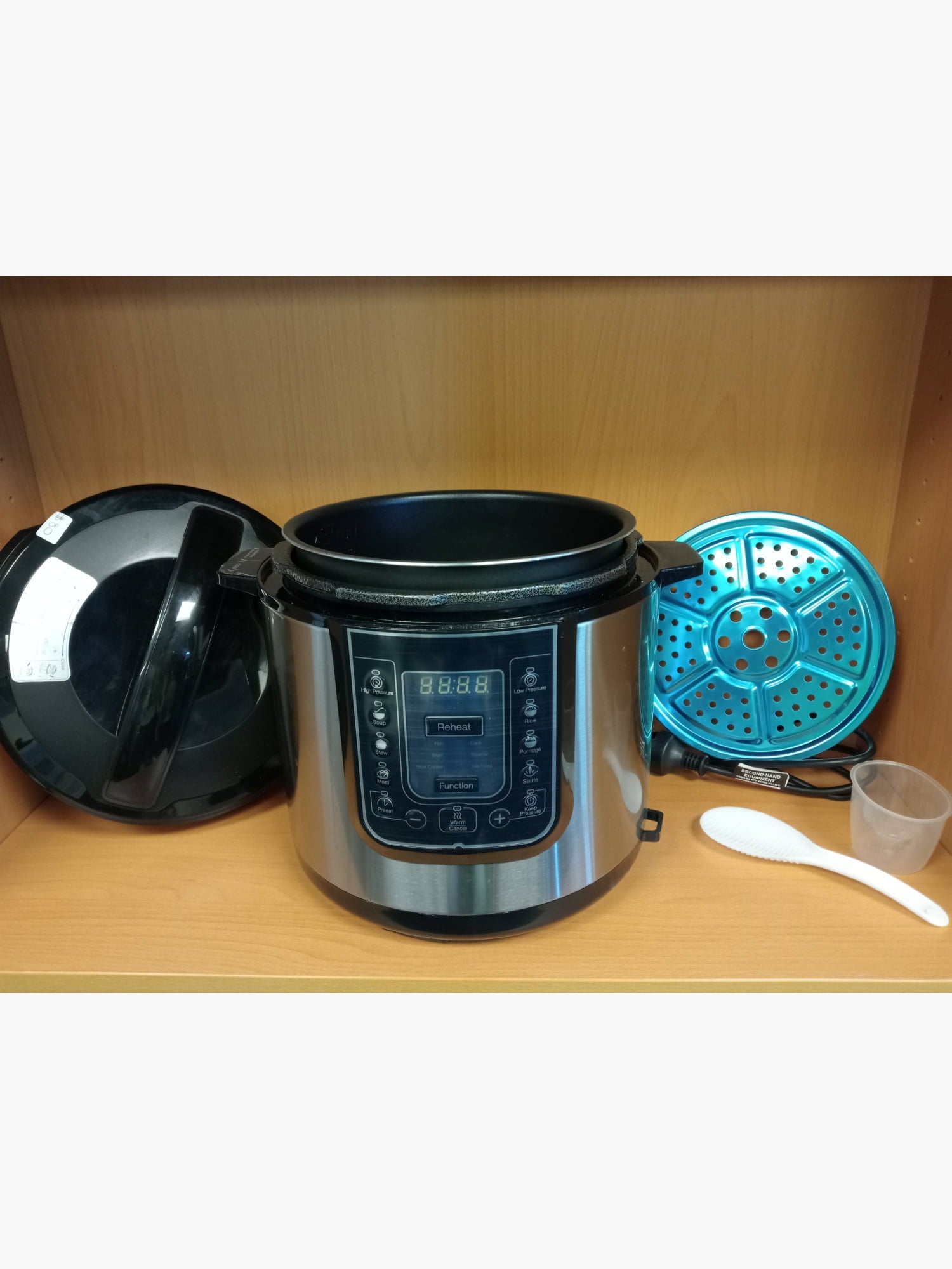 BE Brabantia Multifunctional Pressure Cooker - Kitchen Appliance