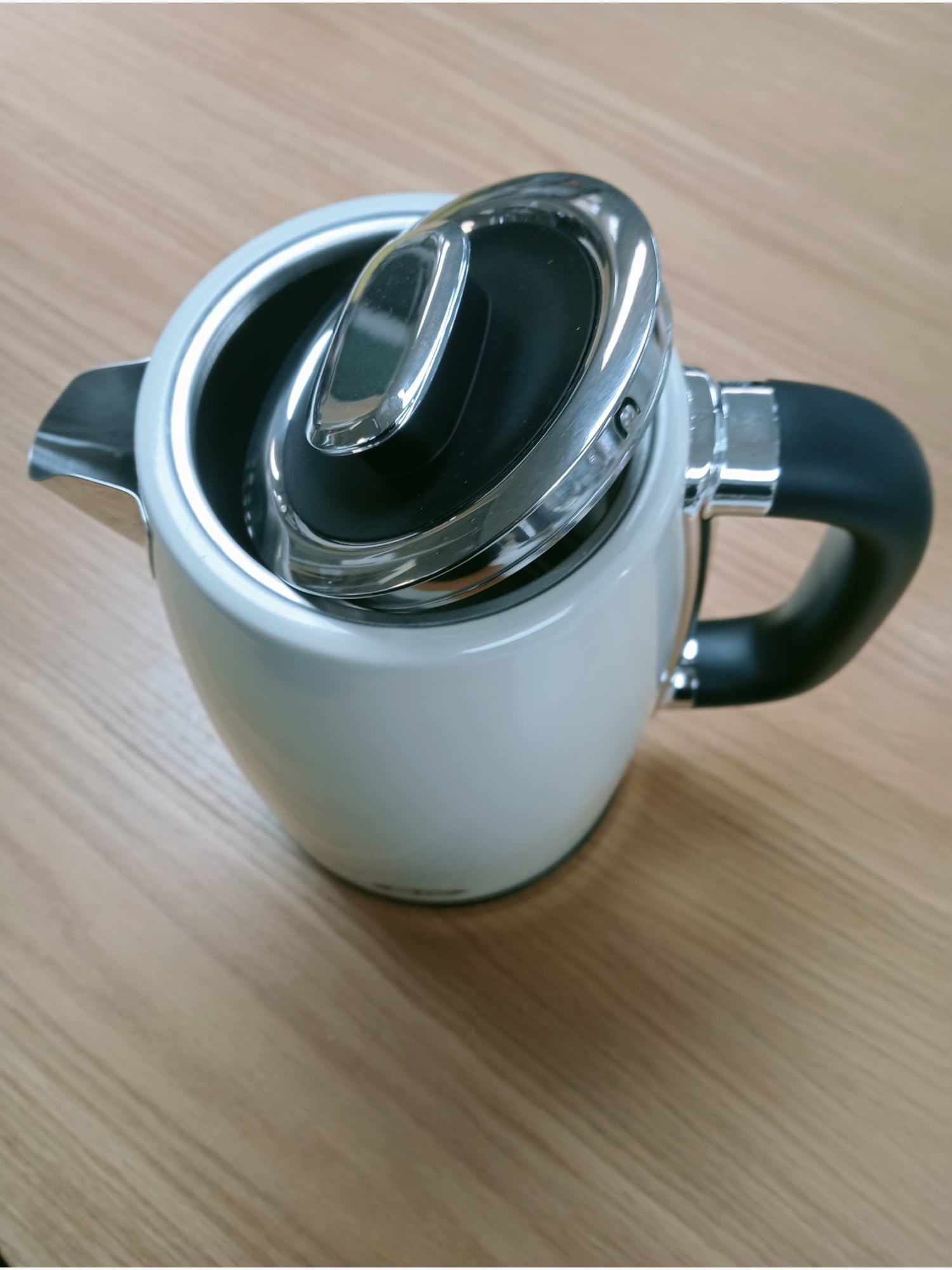 BE Zip Retro Kettle - Cream - Kitchen Appliance