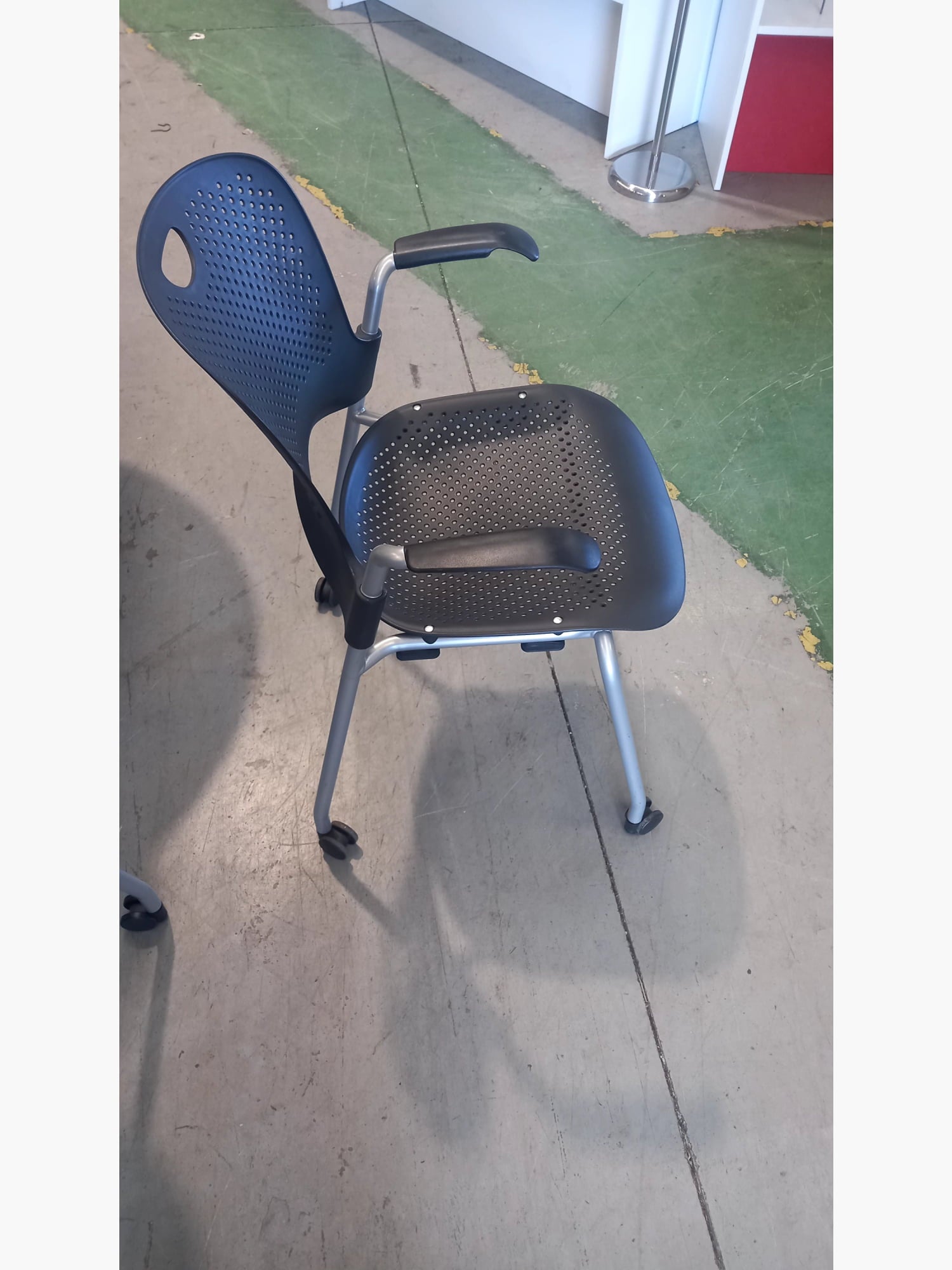 Herman Miller - Stack Chair - With Arms - On Wheels - Black - chairs