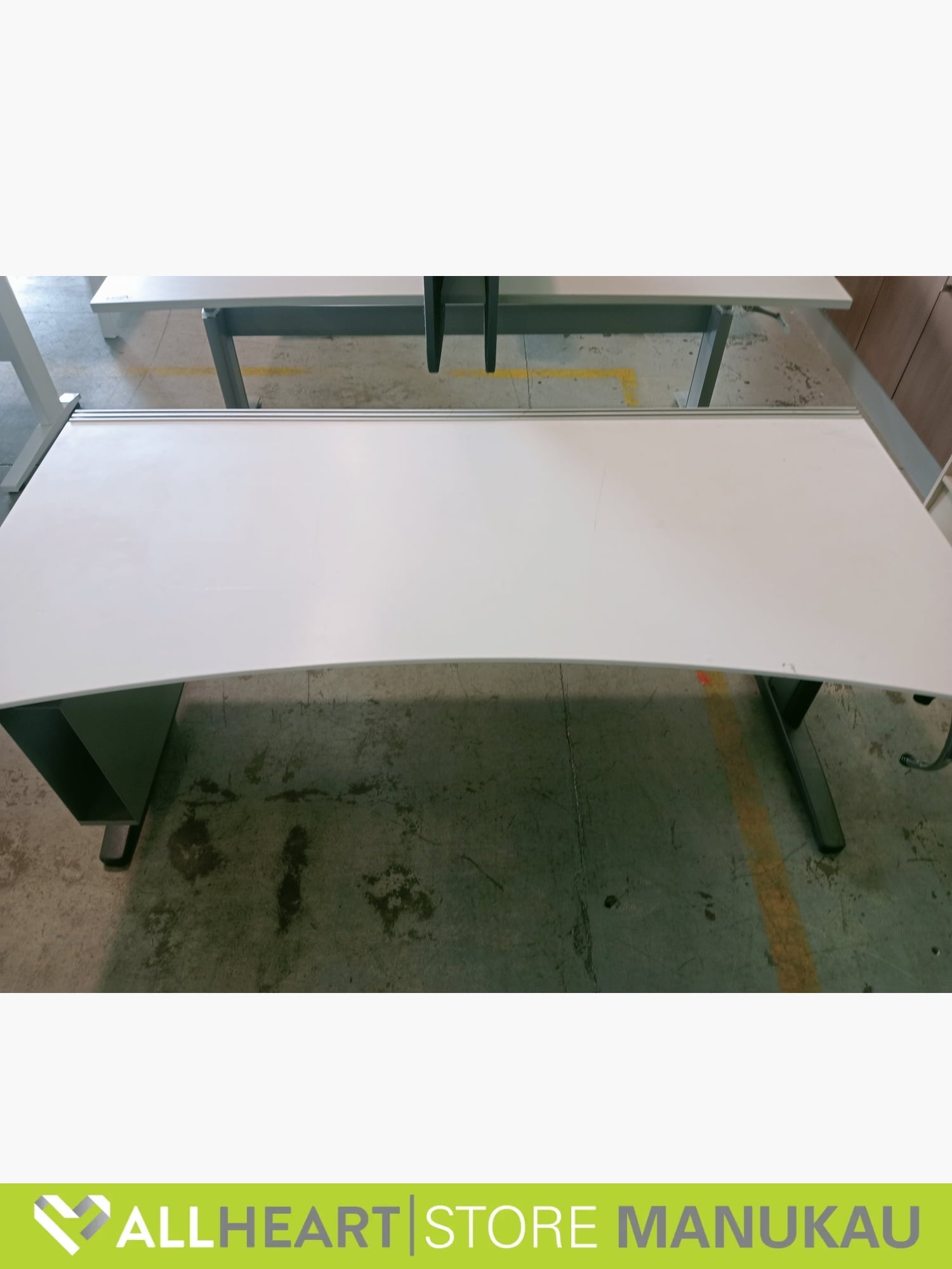 Curved Manual Wind-up Desk - Grey - Office furniture
