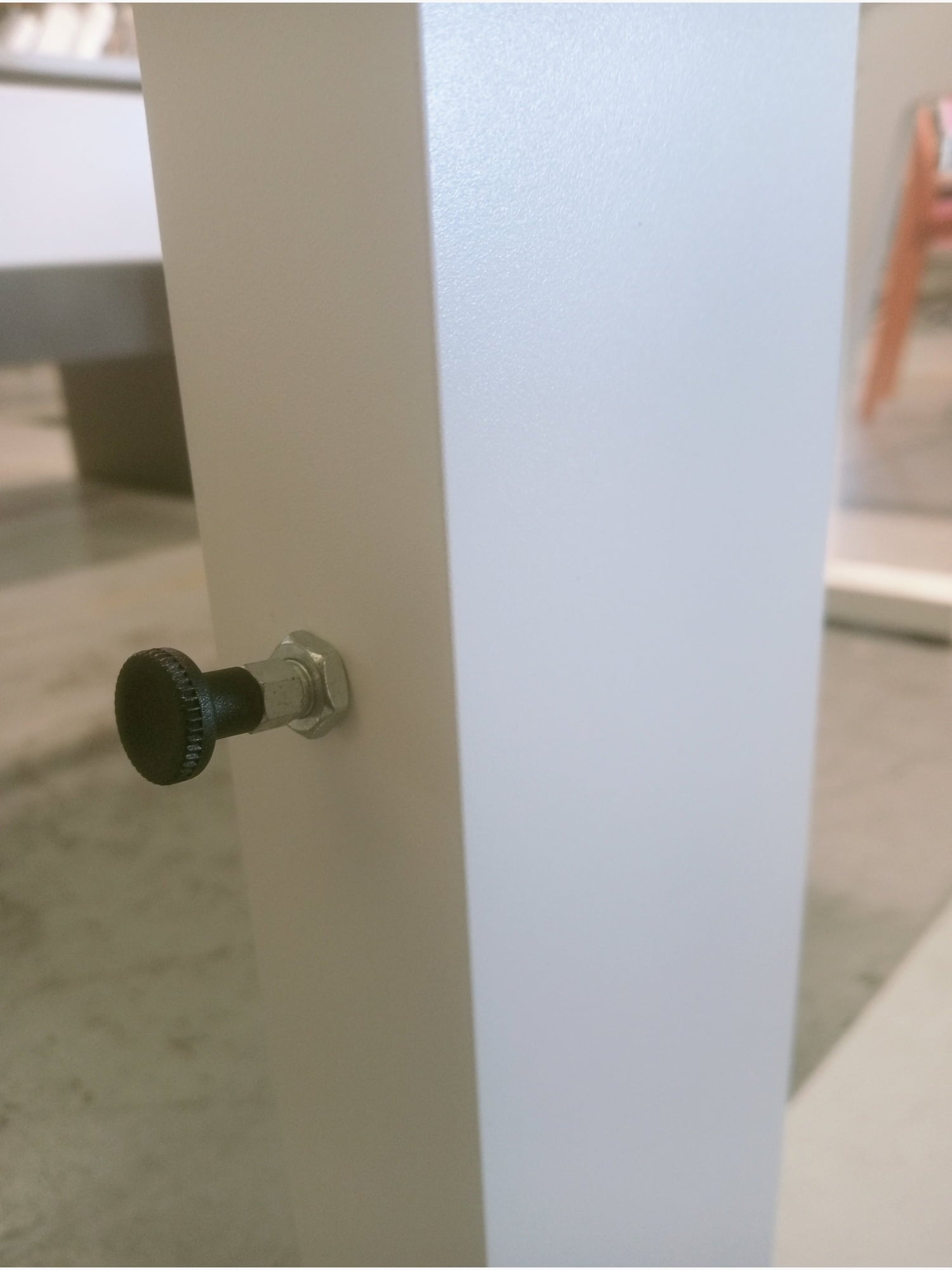 Desk - Manual Height Adjust - Office furniture