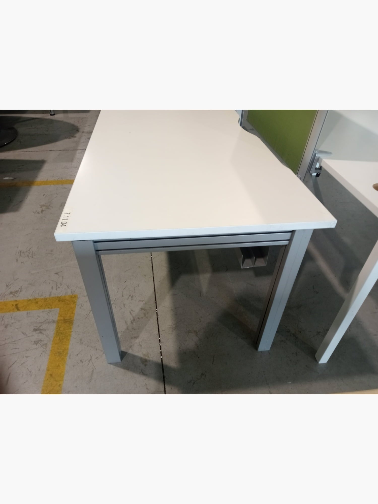 Medium White Office Table - Office furniture