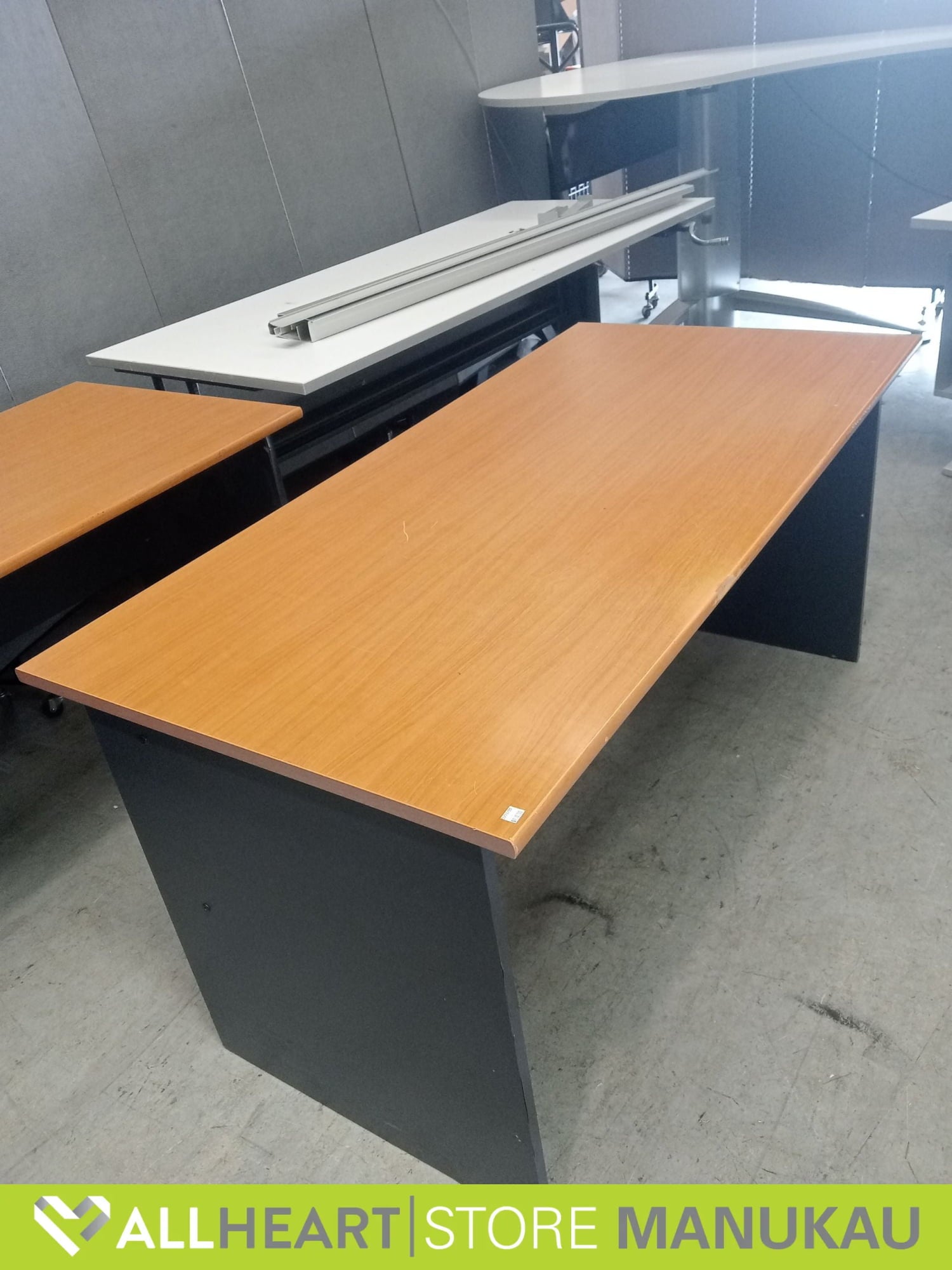 Modesty desk - 1800mm - Office furniture