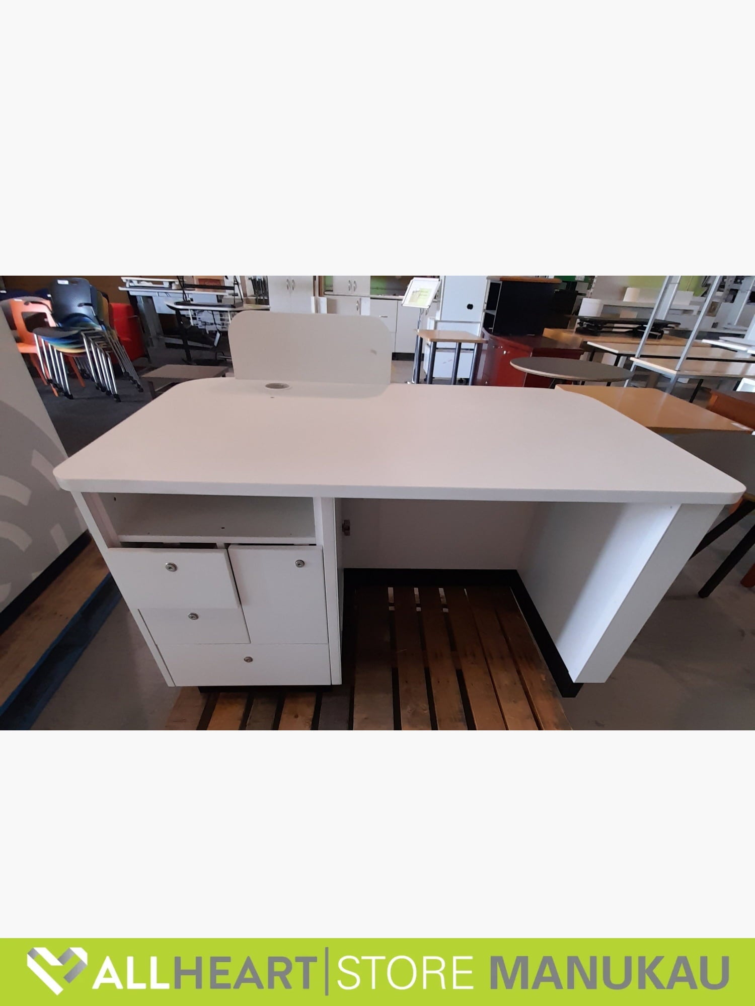 Reception Desk - White - With Key