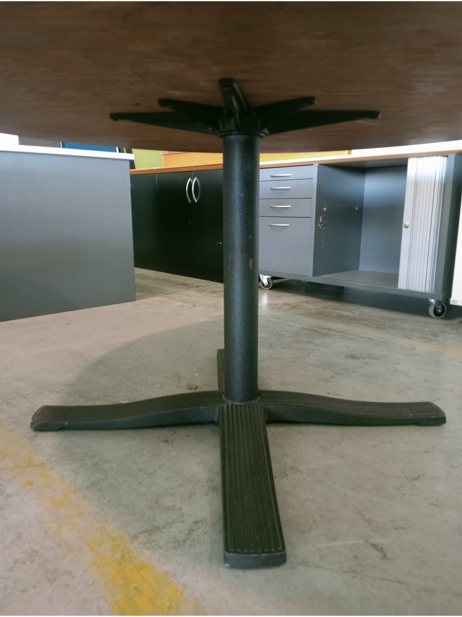 round table tan - Furniture