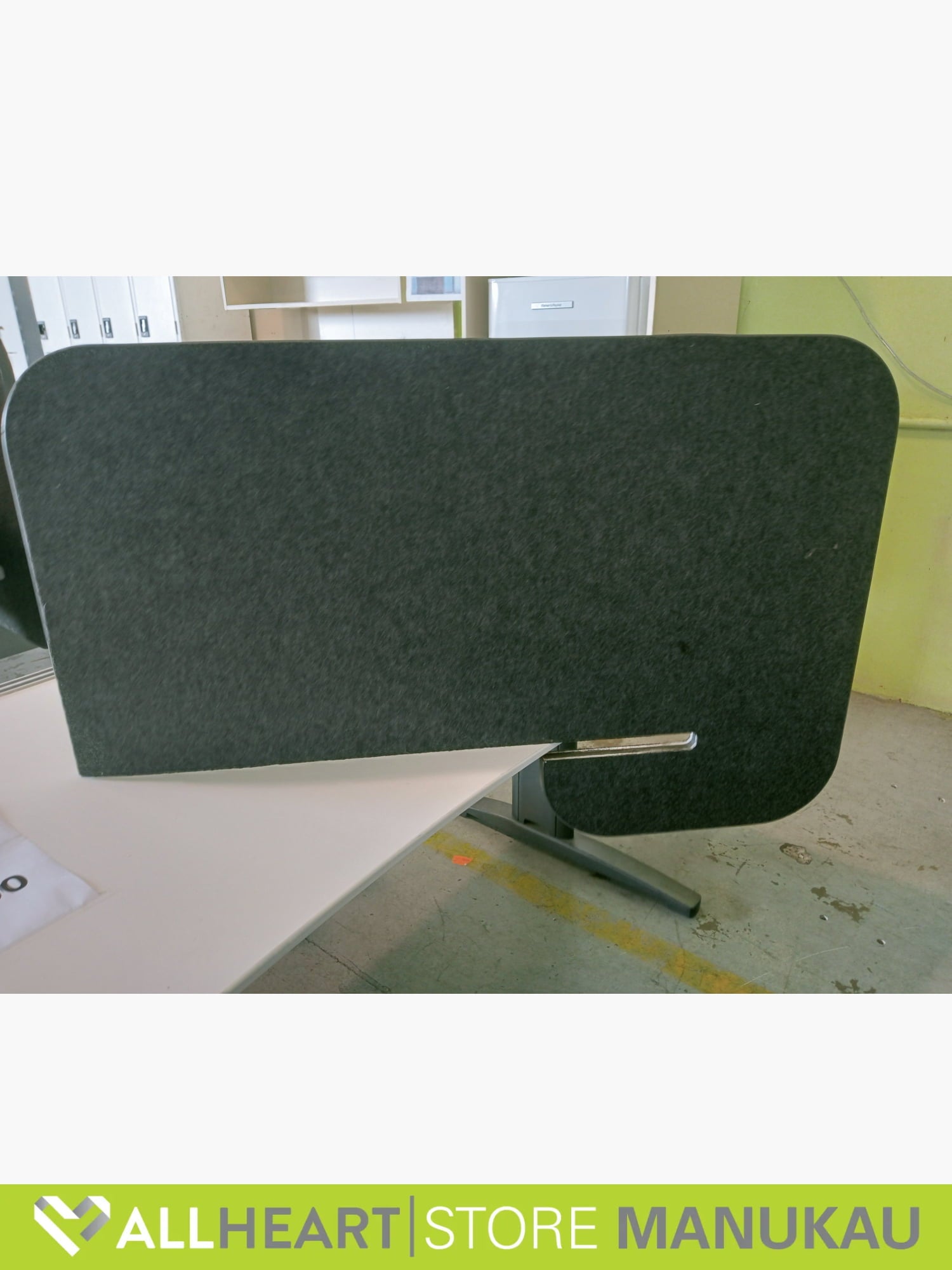 Slide-on Desk Divider Screen - Office furniture
