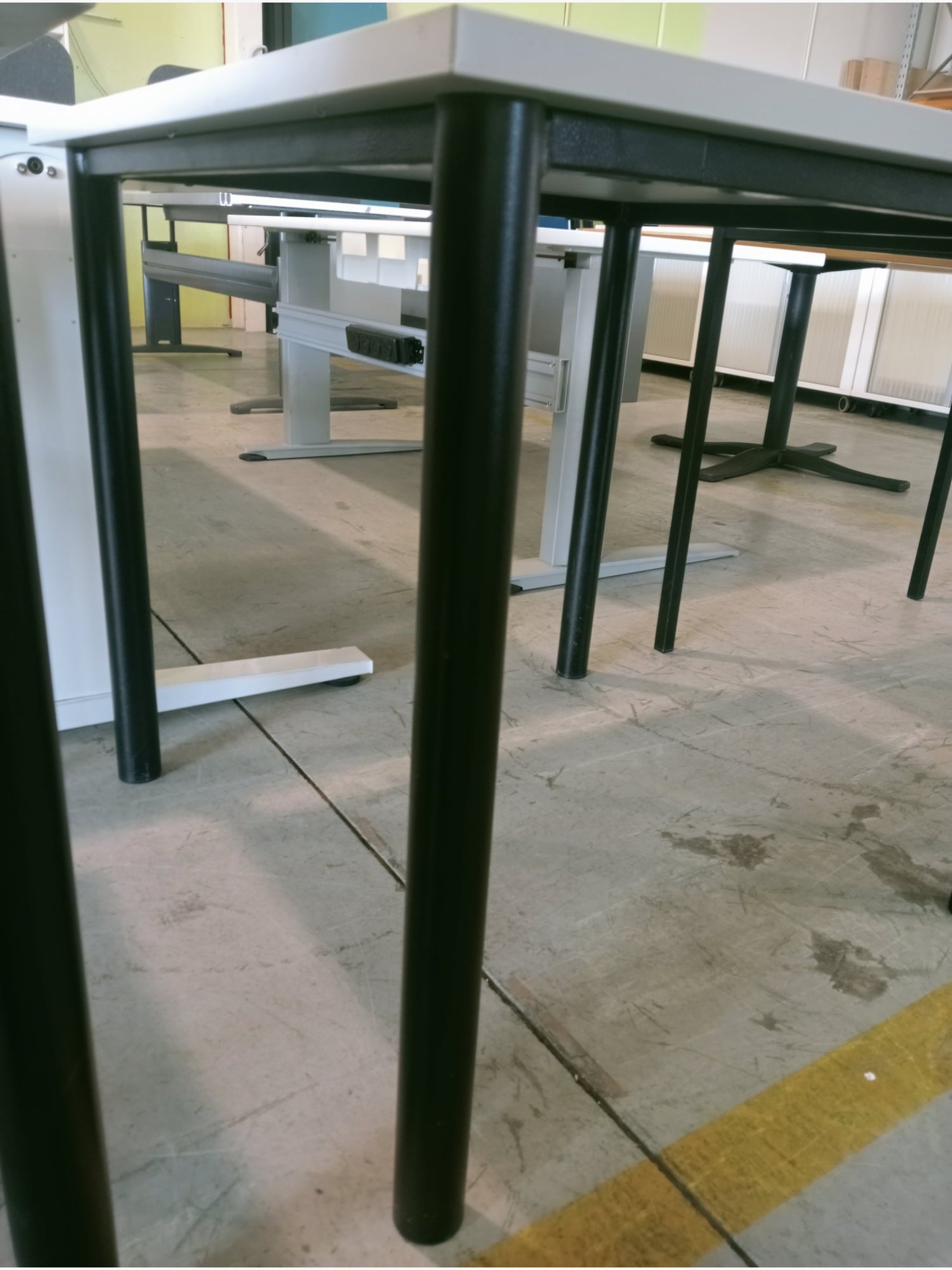 Square Lunchroom Table - Grey - Furniture