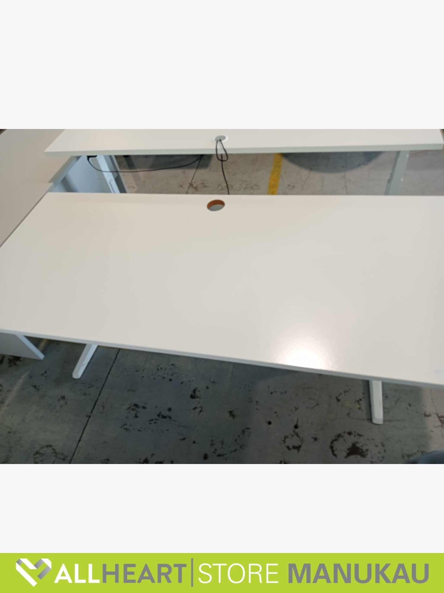 Straight Desk White - 1800mm - Office furniture